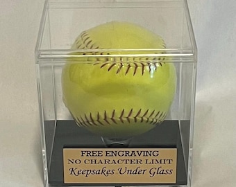 Vitrine personnalisée en acrylique pour balles de softball de 11 ou 12 pouces.