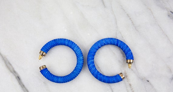 Vintage Cobalt Blue Round Hoop Earrings - image 5