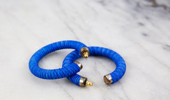 Vintage Cobalt Blue Round Hoop Earrings - image 2