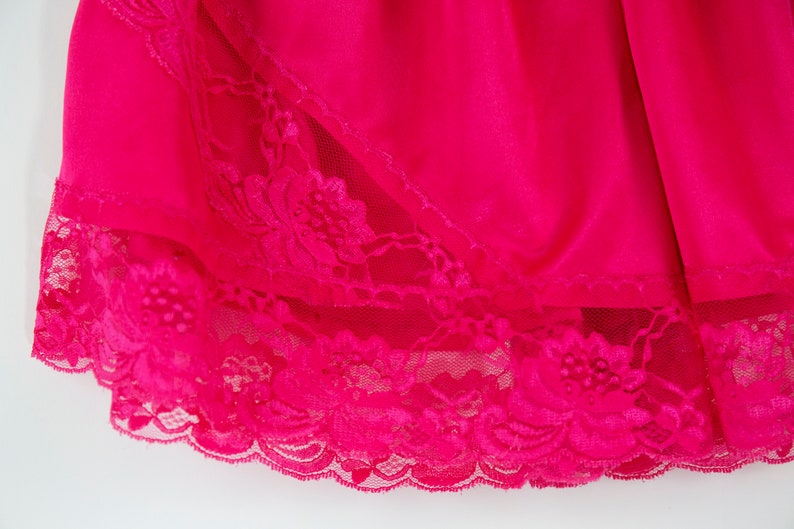 Vintage Hot Pink Lace Shorts size xssmall