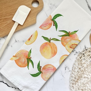 Peaches Tea Towel: Decorative Fruit Kitchen Towel