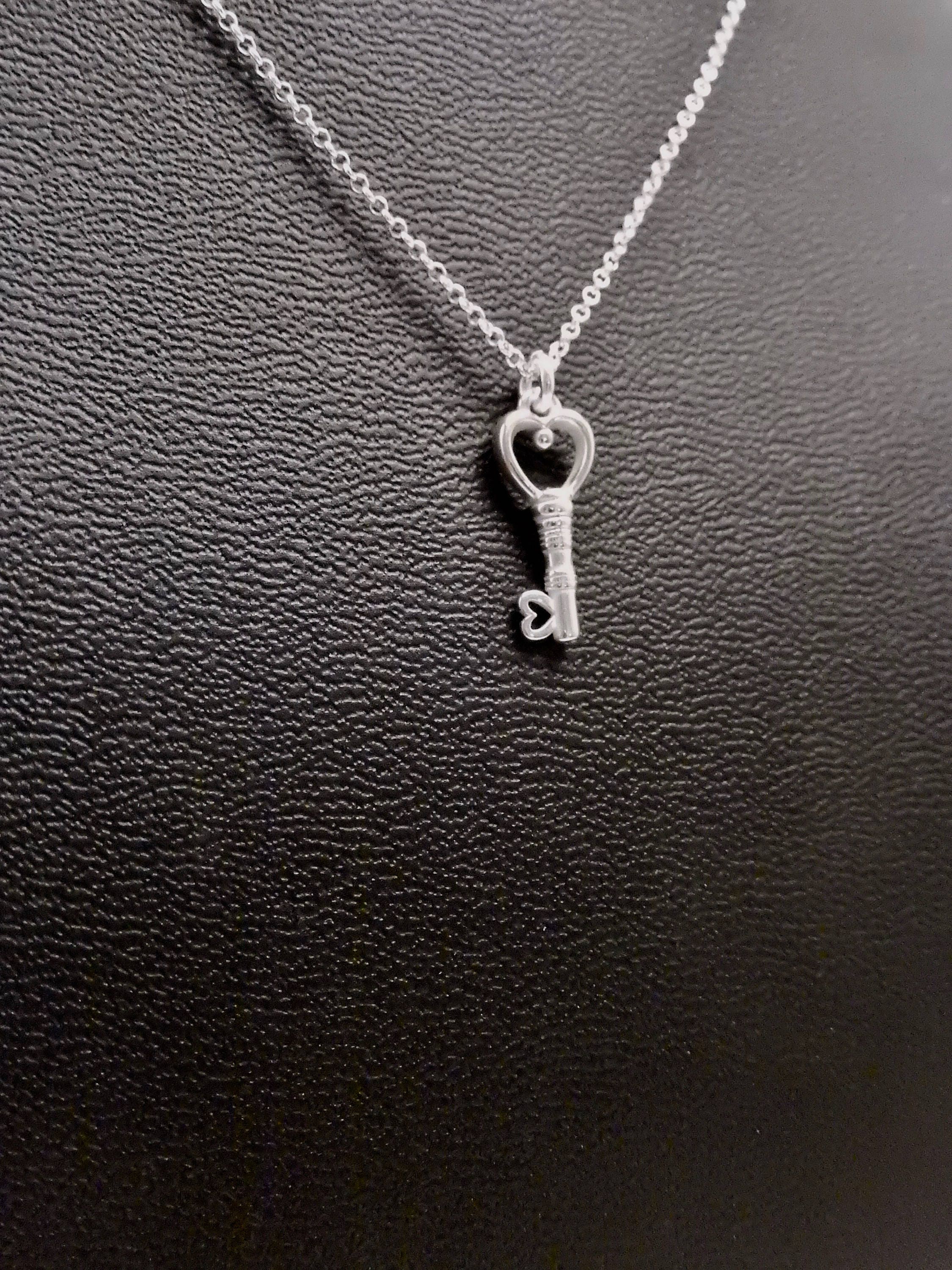 ★HARANG★ Silver Key Necklace Silver Heart Key Pendant Necklace, 925 Sterling Jewelry