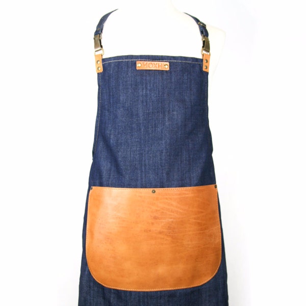 Handcrafted Artesano apron (eco leather) // classic