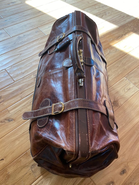 Vintage travel leather bag - image 6