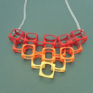 Sunset Ombre 3D Printed Necklace: Lightweight Nylon, Modern Design