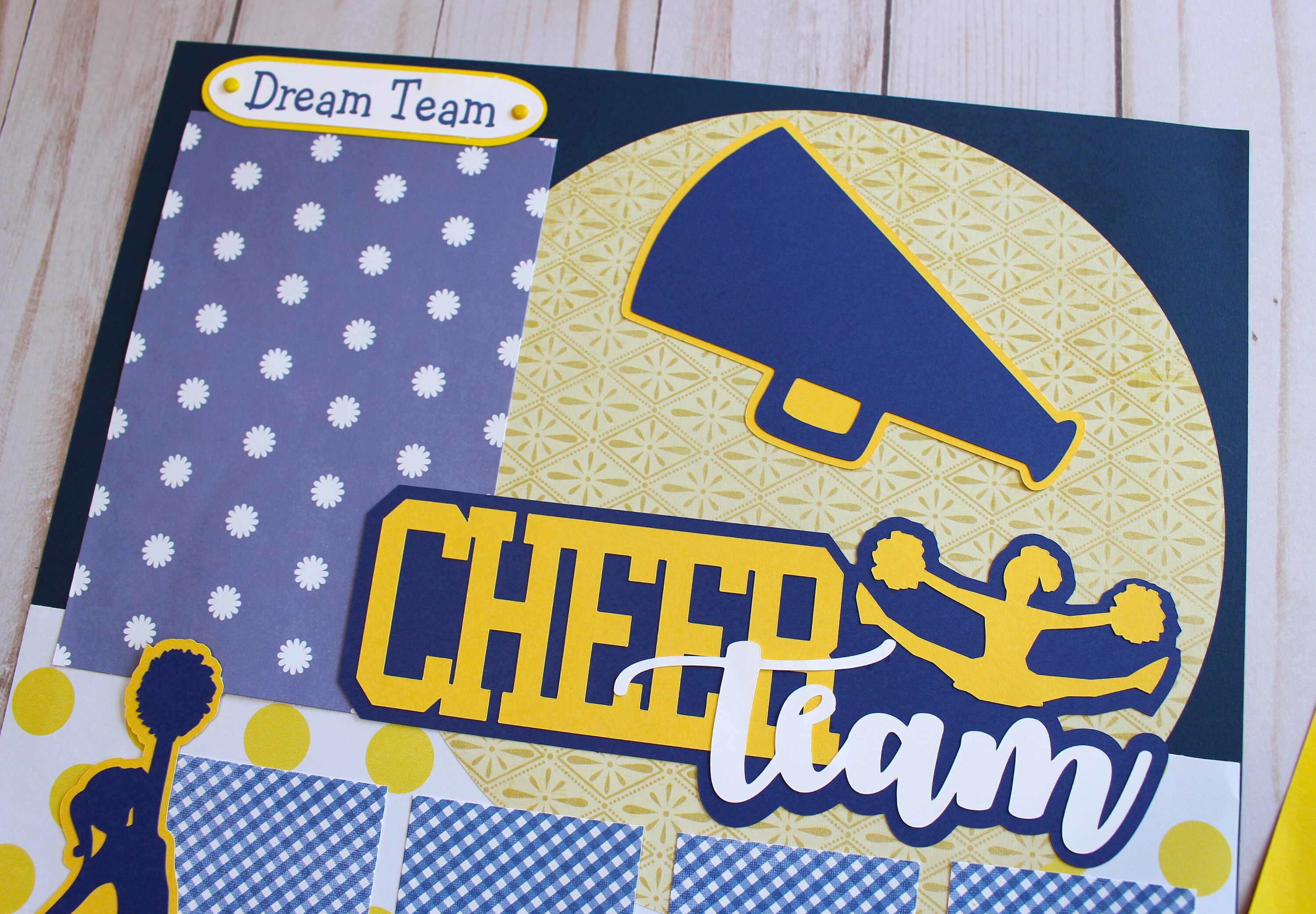 Cheerleading Deluxe Star Border 2 12 x 12 Scrapbook Paper - 1 Sheet (542)