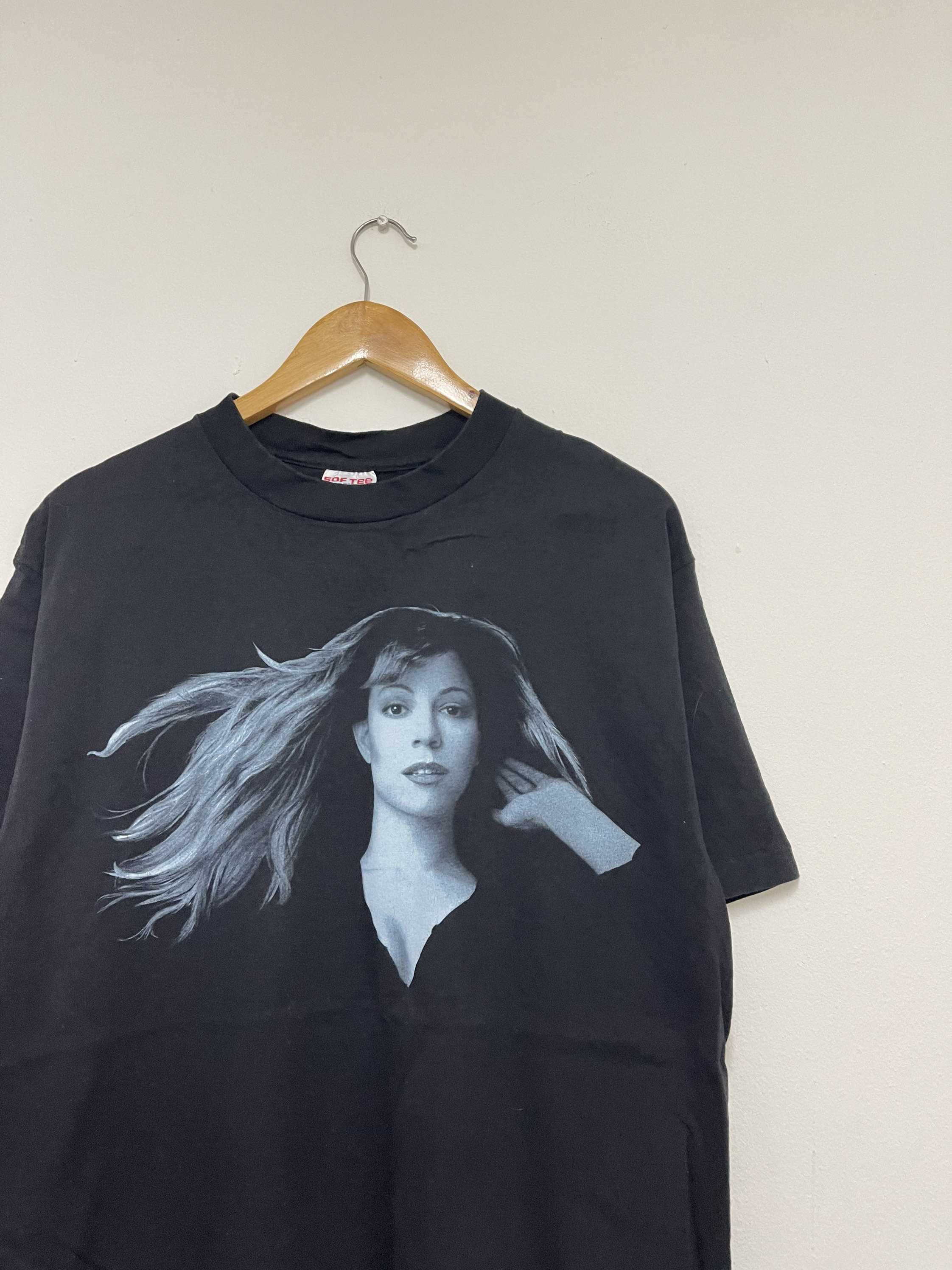 Vintage 90s Mariah Carey “ Daydream Tour 1996 Solo Singer T Vintage 90s Mariah Carey “ Daydream Tour 1996 Solo Singer T