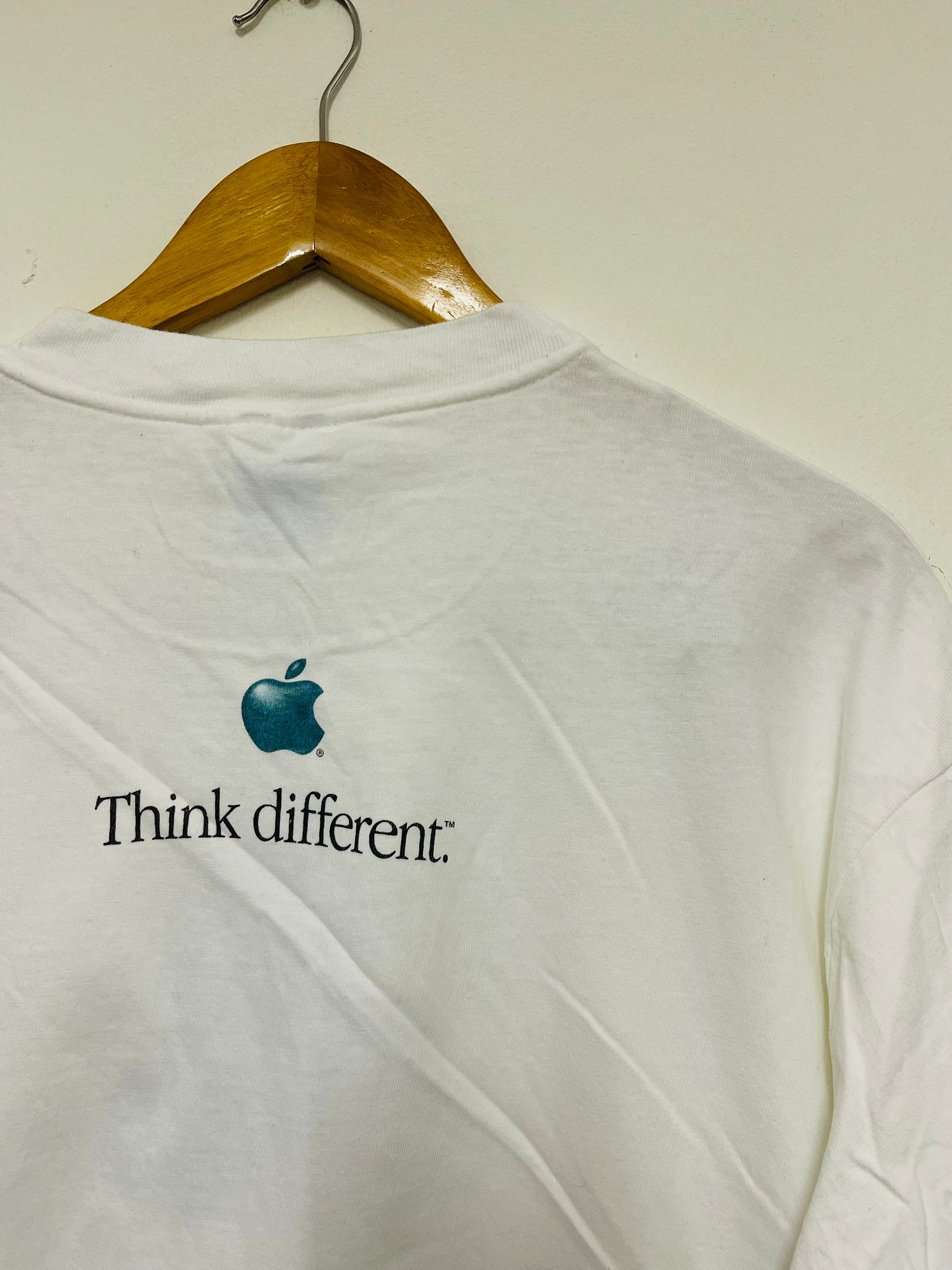 Vintage 90s Apple Technologies “ Imac T-shirt / Parody Vintage 90s Apple Technologies “ Imac T-shirt / Parody