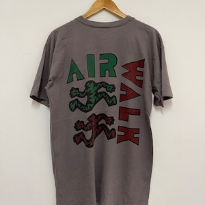 Vintage 90’s Airwalk Clothing American Modern Streetwear T-Shirt / Skate Surf / Skateboarding / OG / Spell Out / M