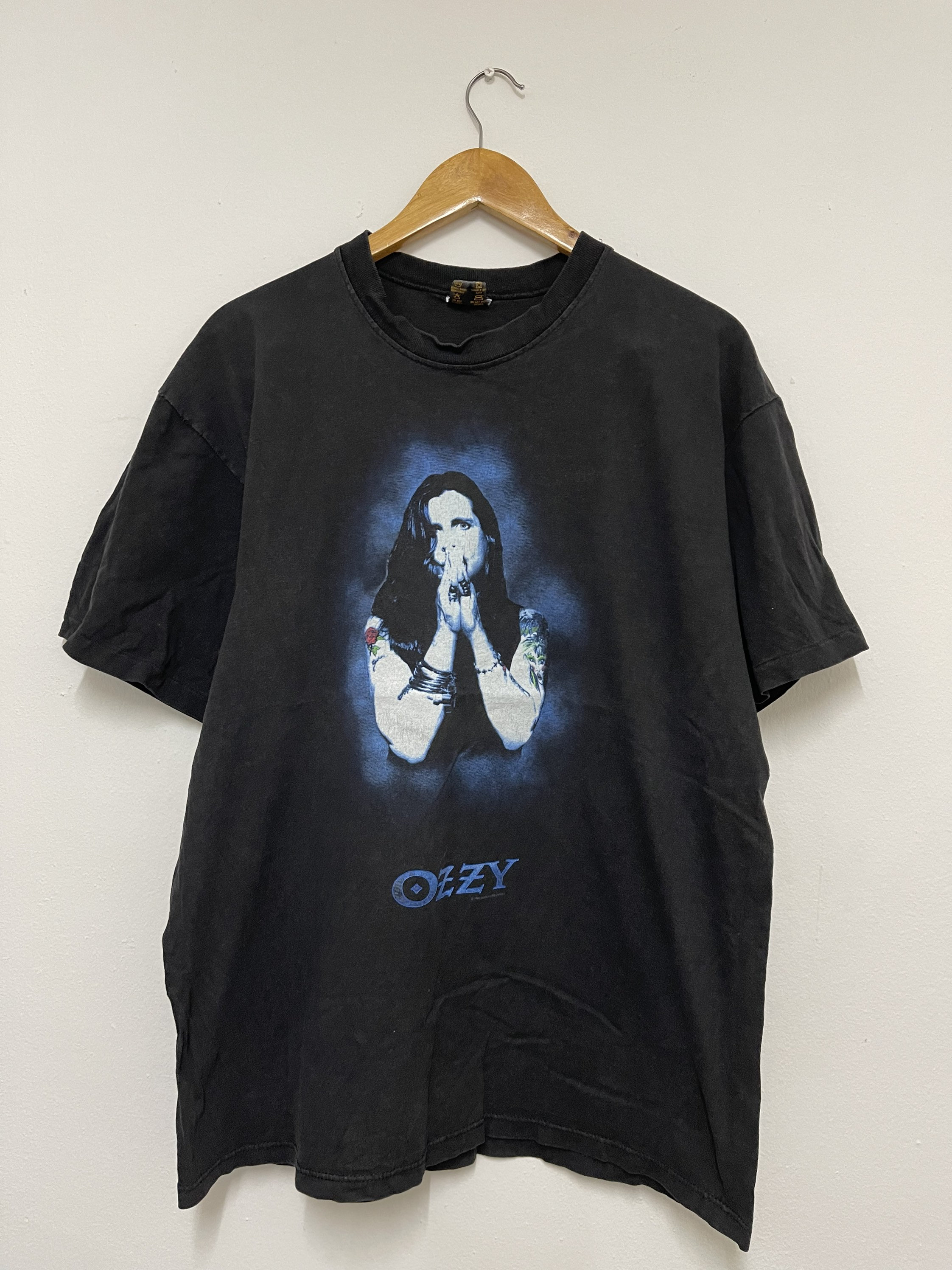 最高品質の Vintage 90s Ozzy Osbourne “ozzmosis 1995 Heavy Metal T-shirt ミュージシャン
