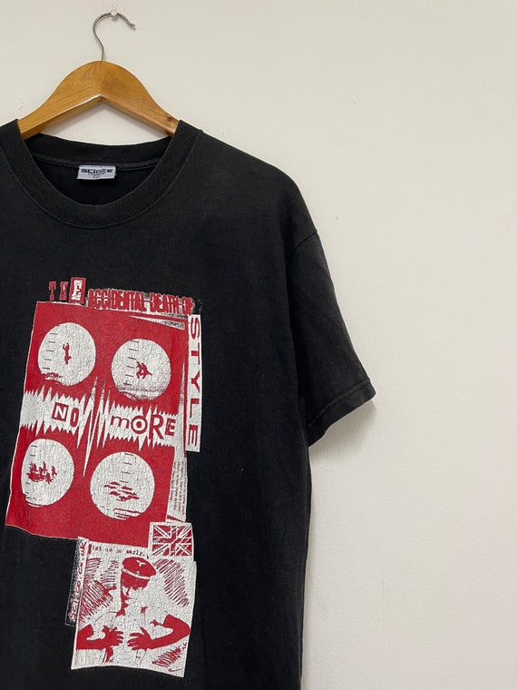 Vintage 90’s Science London Clothing T-Shirt / Ti… - image 2