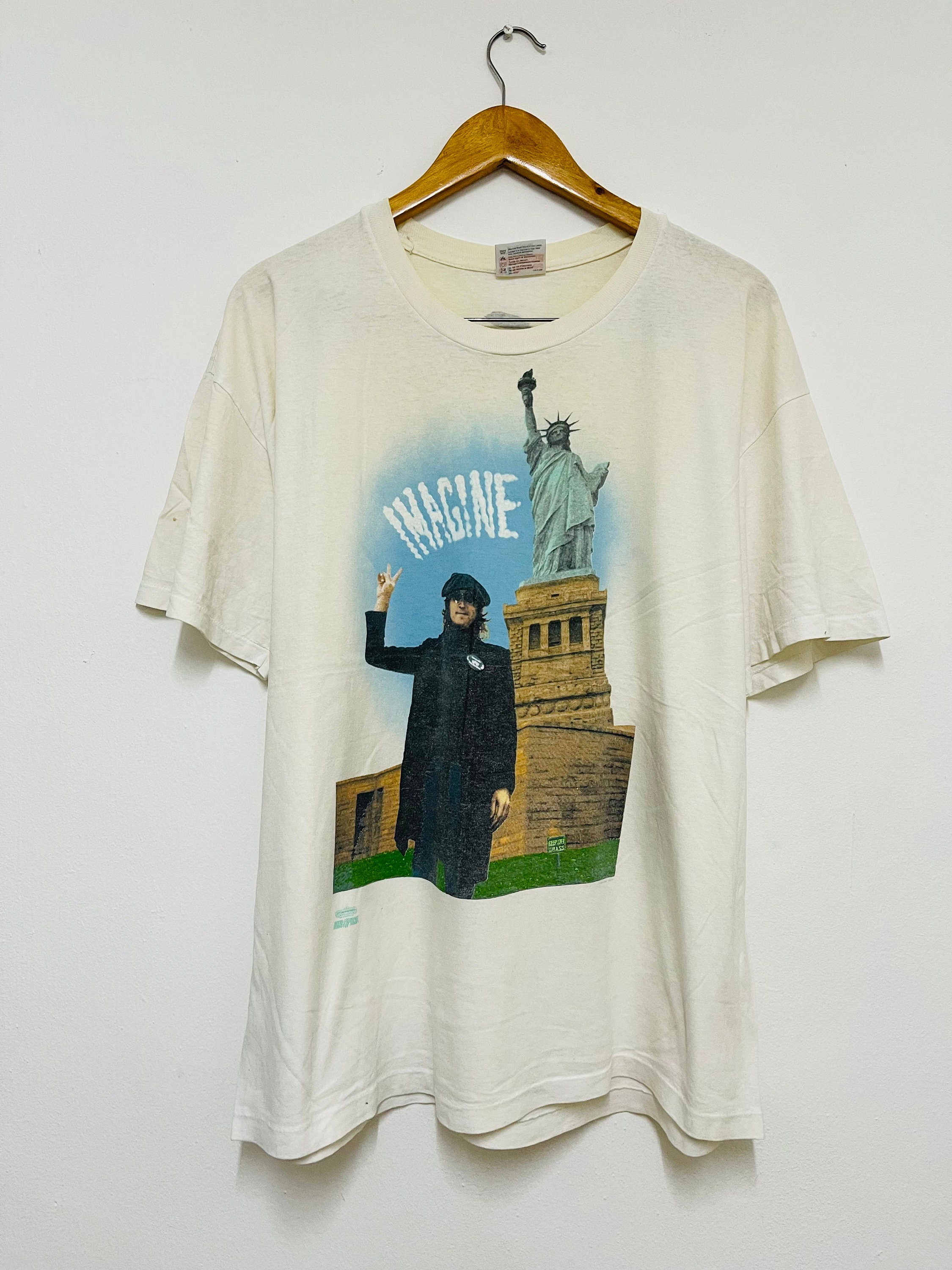 Vintage 90s John Lennon “ Imagine 1991 Band T-shirt / Rock Tee 
