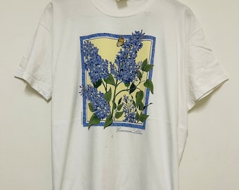 Vintage 90’s LL Bean “ Common Lilac Outdoorwear T-Shirt / Sportwear / Streetwear/ White / XL