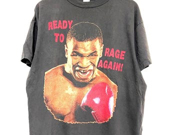 Camiseta vintage de los años 90 con la frase “Ready to Rage Again” de Mike Tyson. Rara. Camiseta de rap. Boxeo. Leyendas. Ropa urbana. Negra. XL.