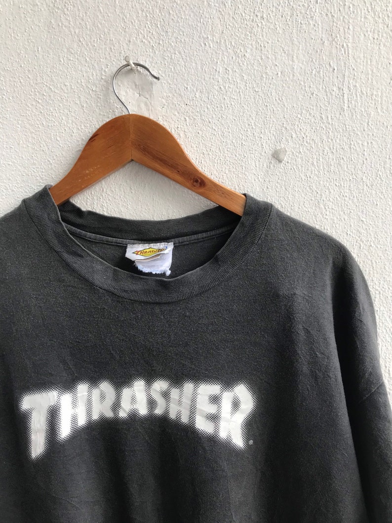 Grab It ! Vintage Thrasher Thrasher Magazine 90\u2019s Skateboarding T-Shirt