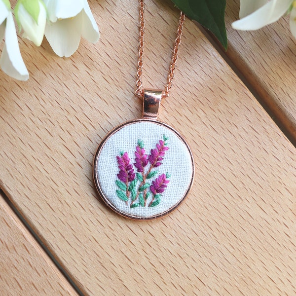 Heather Flower Embroidered Pendant, Embroidered Flowers Necklace, Necklace with Pendant Embroidery, Embroidery Cottagecore Flower Art