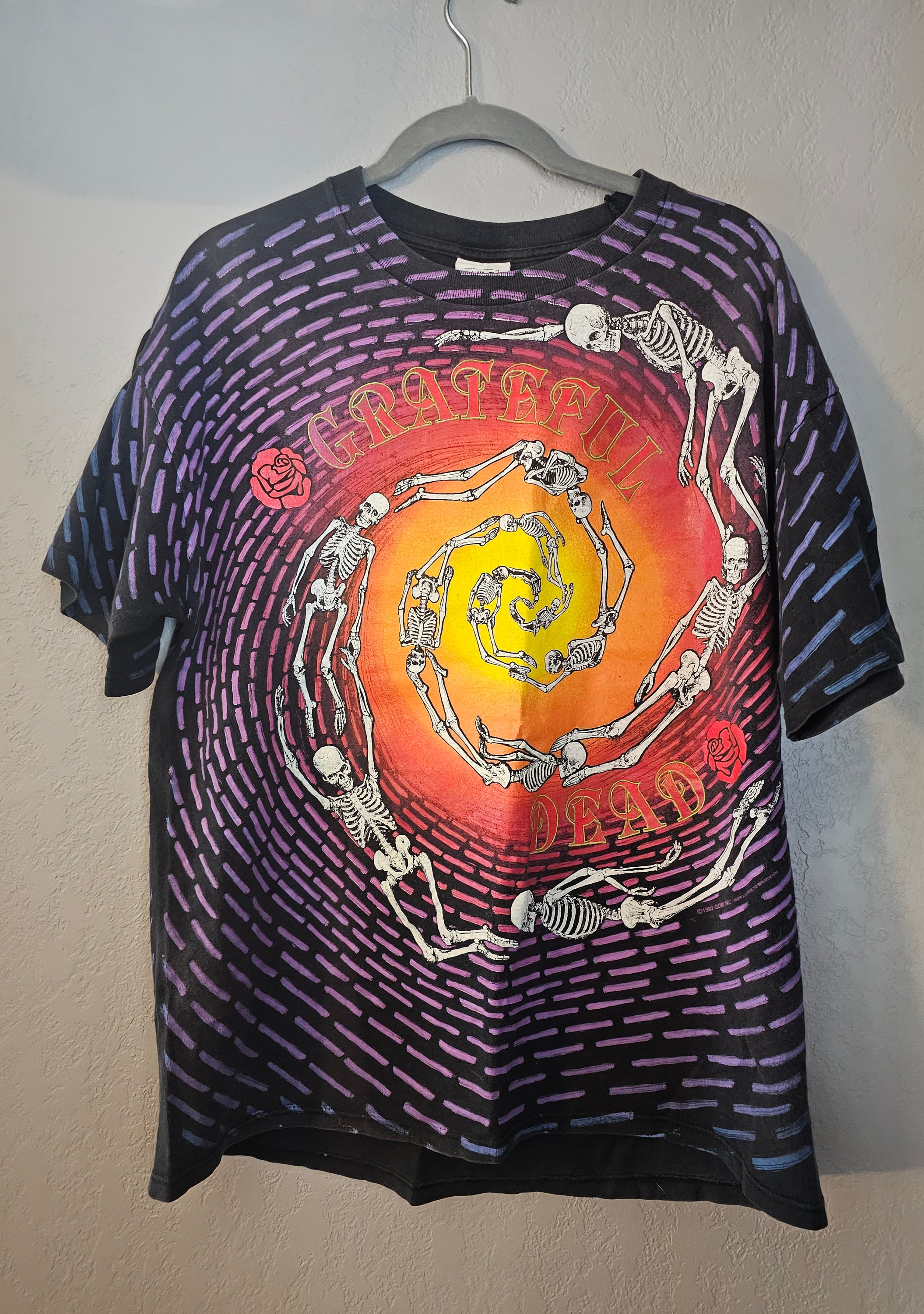 Vintage 1992 Grateful Dead Collectors Spiral Skeletons T