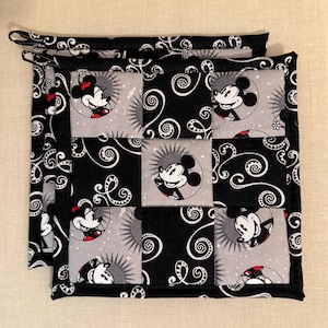 Pair of Quilted Pot Holders, MicKey and Minnie Nine Square, Set of 2
