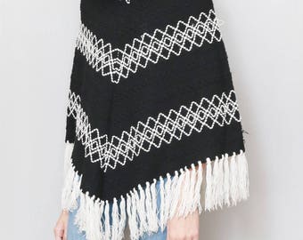 Vintage 1970's Monochrome Knit Tasseled Wool Cape