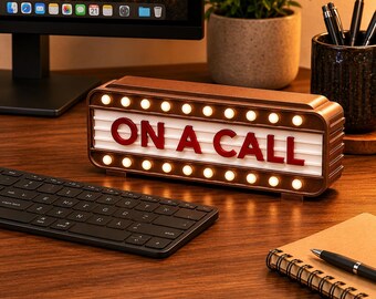 Retro Desktop Marquee Sign – Custom Desk Message Display for Office or Workspace