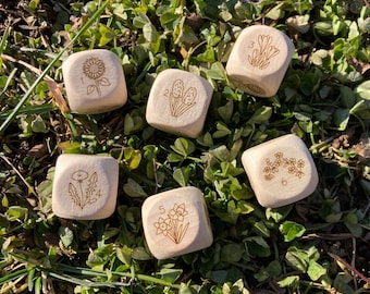 Laser Engraved Wood Flowers Dice Single d6