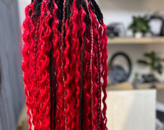 Ombre Curly Dreads: Black to Red Wavy Synthetic Hair Extensions