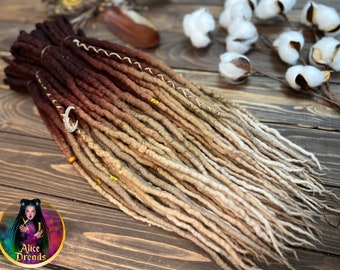 Lockige Woll-Ombre-Doppel-Single-Ended-Dreadlocks DE Dreadlocks in dunkelbraunem Blond „Boho Chic“ akzentuieren lockige Locken im Wikinger-Stil