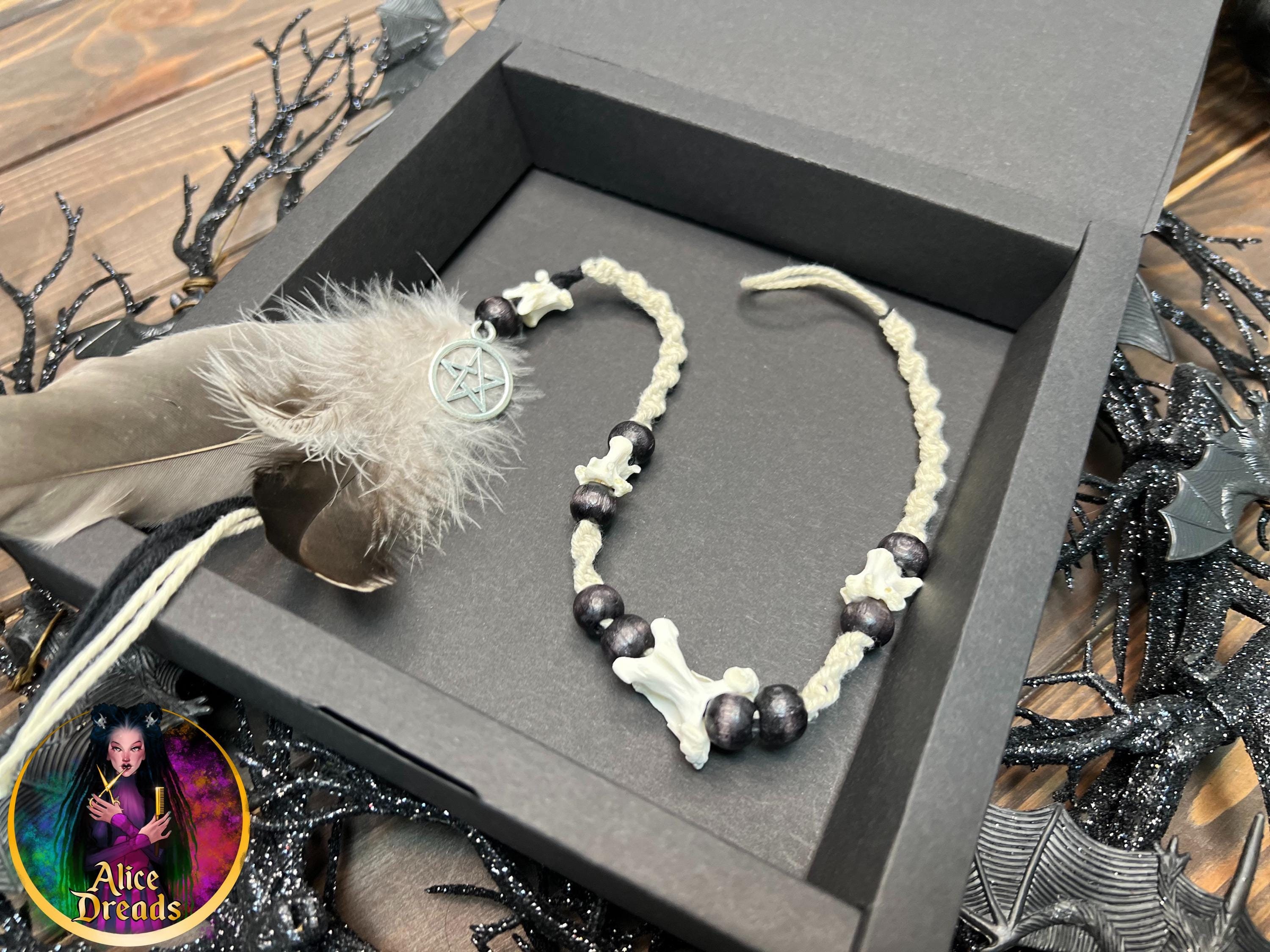 ヘアアクセサリー renacnatta Hair Wrap - Botanical - Nero Macrame Hair Wrap: Raven Vertebrae, Feather & Pentagram - Gothic