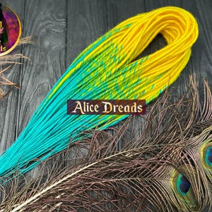 Alice Dreads Set von dünnen synthetischen Dreads in zitronengelb bis türkis leuchtenden Haarverlängerungen Party Perücke für Kostüm