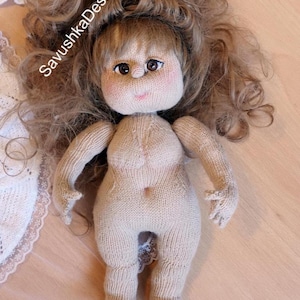 Gebreid basispoppenpatroon, realistisch vrouwelijk poppenlichaam, amigurumi basispoppatroon, doe-het-zelf-tutorial pdf in het Engels, 2 versies plat en rond