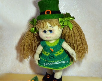 Knitted Doll in St Patrick Leprechaun outfit PDF Knitting pattern, Princess Patricia Doll in green dress, ENGLISH, FRENCH