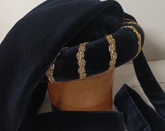 Medieval headdress, chaperone, men historical costum, historical hat, medieval costum