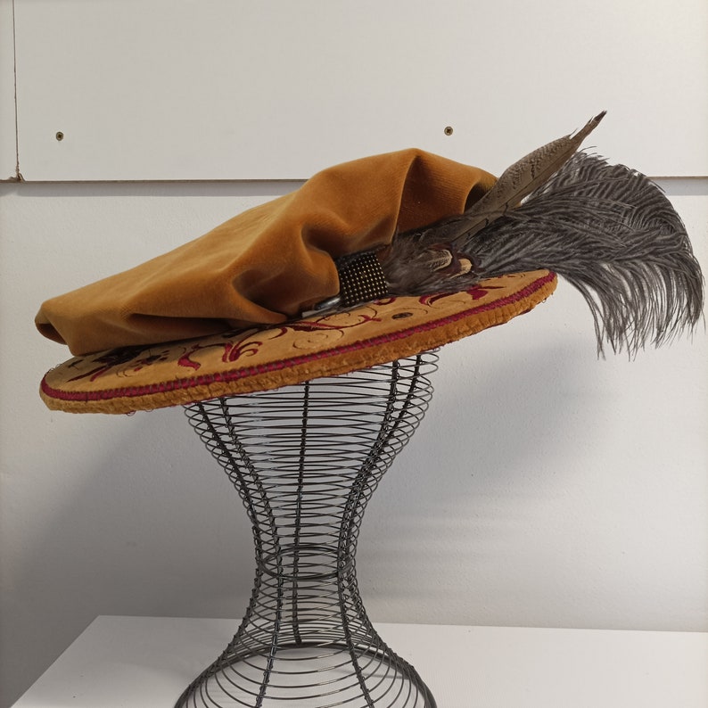 Renaissance Hat, Velvet Beret, Hat,historical Costume, Renaissance ...