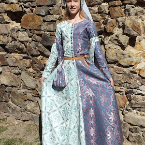 Medieval dress hotsell shop