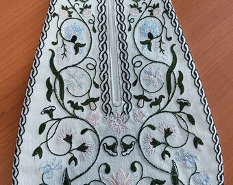 Rococo pocket, embroidered pocket, size 33*18 centimeters