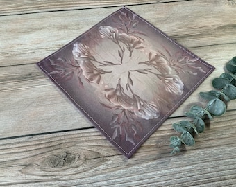 Reigning Rouge Tarot Cloth, card cloth, divination, tarot cloth for spread, small tarot cloth, ritual cloth