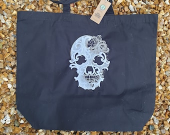 Borsa tote in cotone biologico con teschio ricamato: borsa della spesa gotica