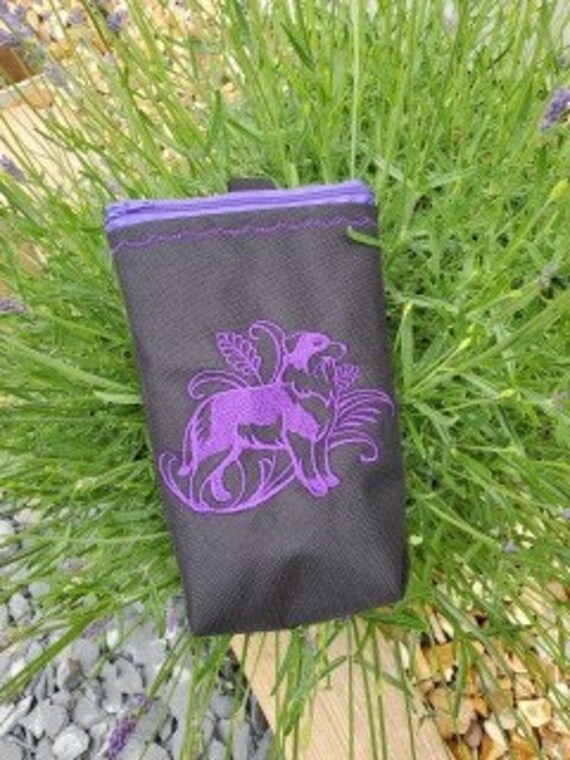 Australian Shepherd Show bait bag .treat bag .dog show bag  . Dog treats , clip on bait bag , lined bait bag,