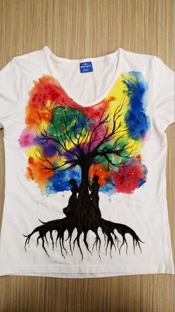 Fashion ℒove T-Shirt Tree Painted Hand