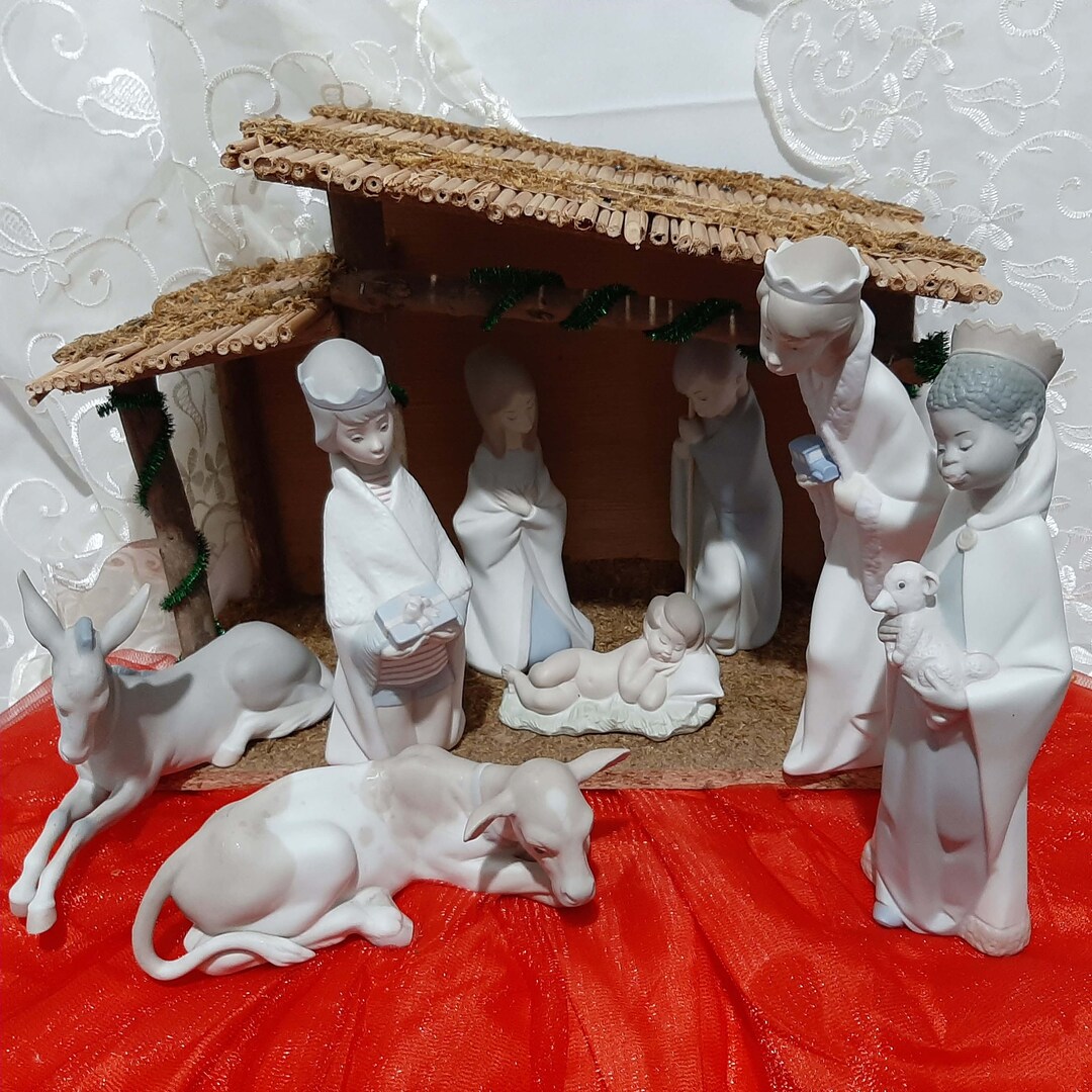 SALE LOWER PRICE Vintage Lladro Nativity Matte 8 Piece Set Holy Family
