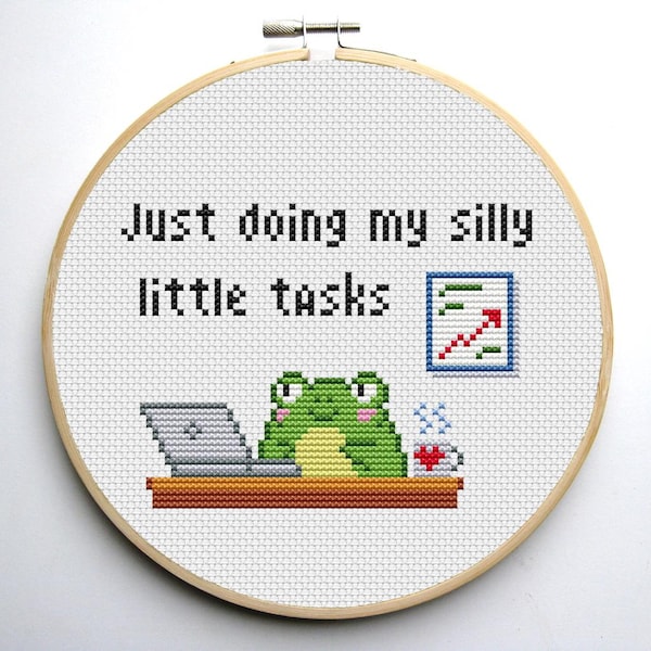 Patrón de punto de cruz divertido de rana haciendo mis pequeñas tareas tontas en PDF Meme divertido y popular para adultos Sarcástico y sarcástico Sublimación