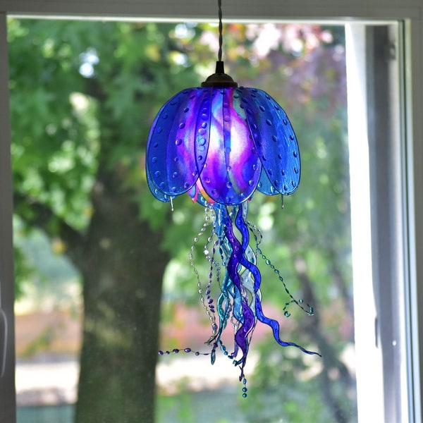 suspension lamp in the shape of a blue jellyfish, wall or hanging lamp for a marine environment, jellyfish handmade and painted in resin