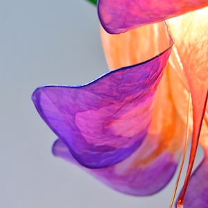 Flexible stem lamp for reading, flower-shaped fairy lamp for magic room, orange yellow purple resin lampshade light image 6