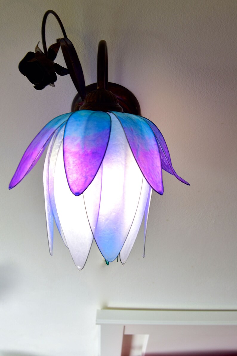wall lamp white and violet in resin, fairy room ambiance light, flower lamp image 2