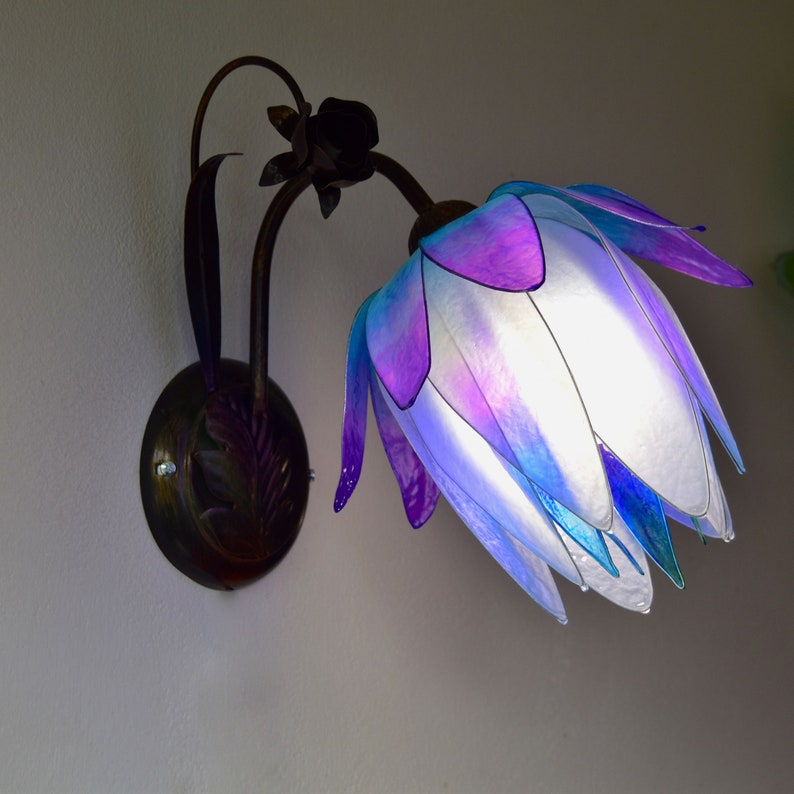 wall lamp white and violet in resin, fairy room ambiance light, flower lamp image 4