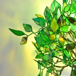 Lampada a forma di albero verde mosso dal vento, bonsai luminoso in resina fatto a mano, illuminazione e riproduzione di natura in casa immagine 10