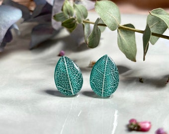 Leaf vein earrings, Gift for sister, Stylish stud earrings, Forest earrings, Teardrop studs, Woodland earrings, Leaf earrings