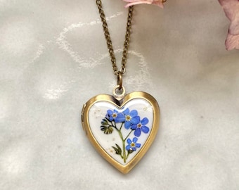 Heart photo locket with real forget me not, Blue flowers necklace, Gift for mom, Photo box, Personalized photo locket, Brass locket