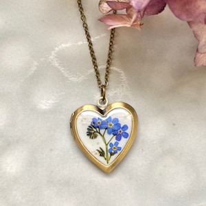 Heart photo locket with real forget me not, Blue flowers necklace, Gift for mom, Photo box, Personalized photo locket, Brass locket