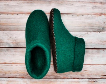 Wool Woman Slippers Green Winter Slippers Felted Warm Slippers Eco Natural Slippers Organic Home Shoes